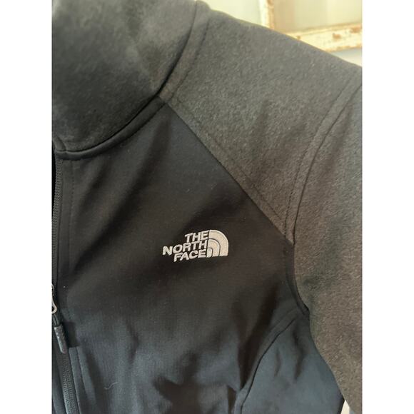 The North Face size medium women’s black and charcoal gray jacket - Picture 5 of 5